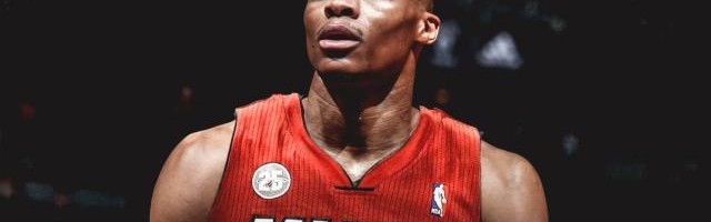 热火空出两席杀入买断争夺战 韦少伊巴卡进入视线