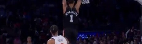 开云首页入口-一飞冲天！文班虚晃点起唐斯 滑翔双手暴扣虐筐