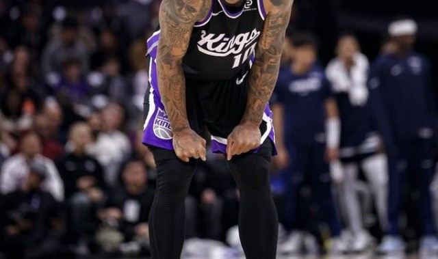 开云首页APP-神的武器！德罗赞19中14+0三分出手砍32分2板6助3断，罚球5中4