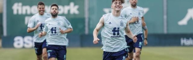 开云首页APP-加维、埃里克·加西亚都是恩里克关系户？