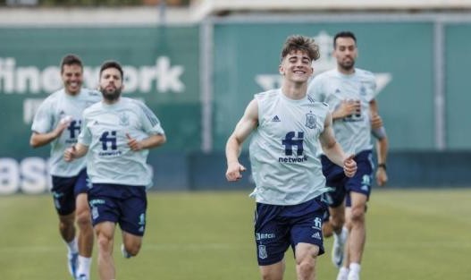 开云首页APP-加维、埃里克·加西亚都是恩里克关系户？